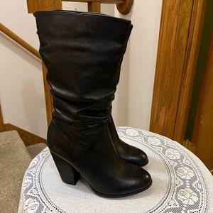 NEW Carlos Santana leather boots